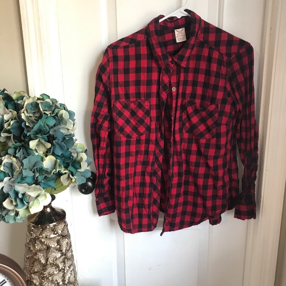 Great red & black checked button down - Picture 2 of 5